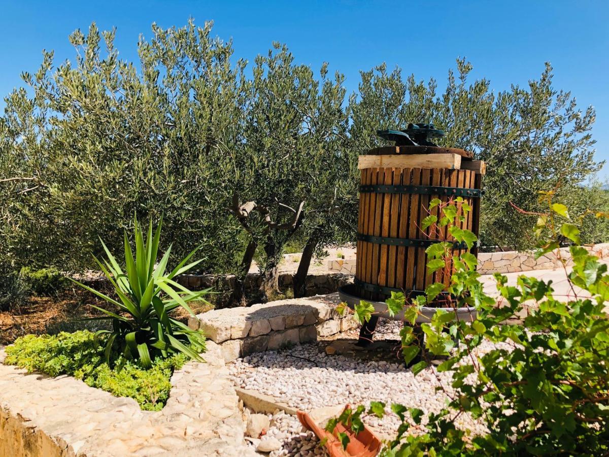 Villa Fani Supetar Bagian luar foto