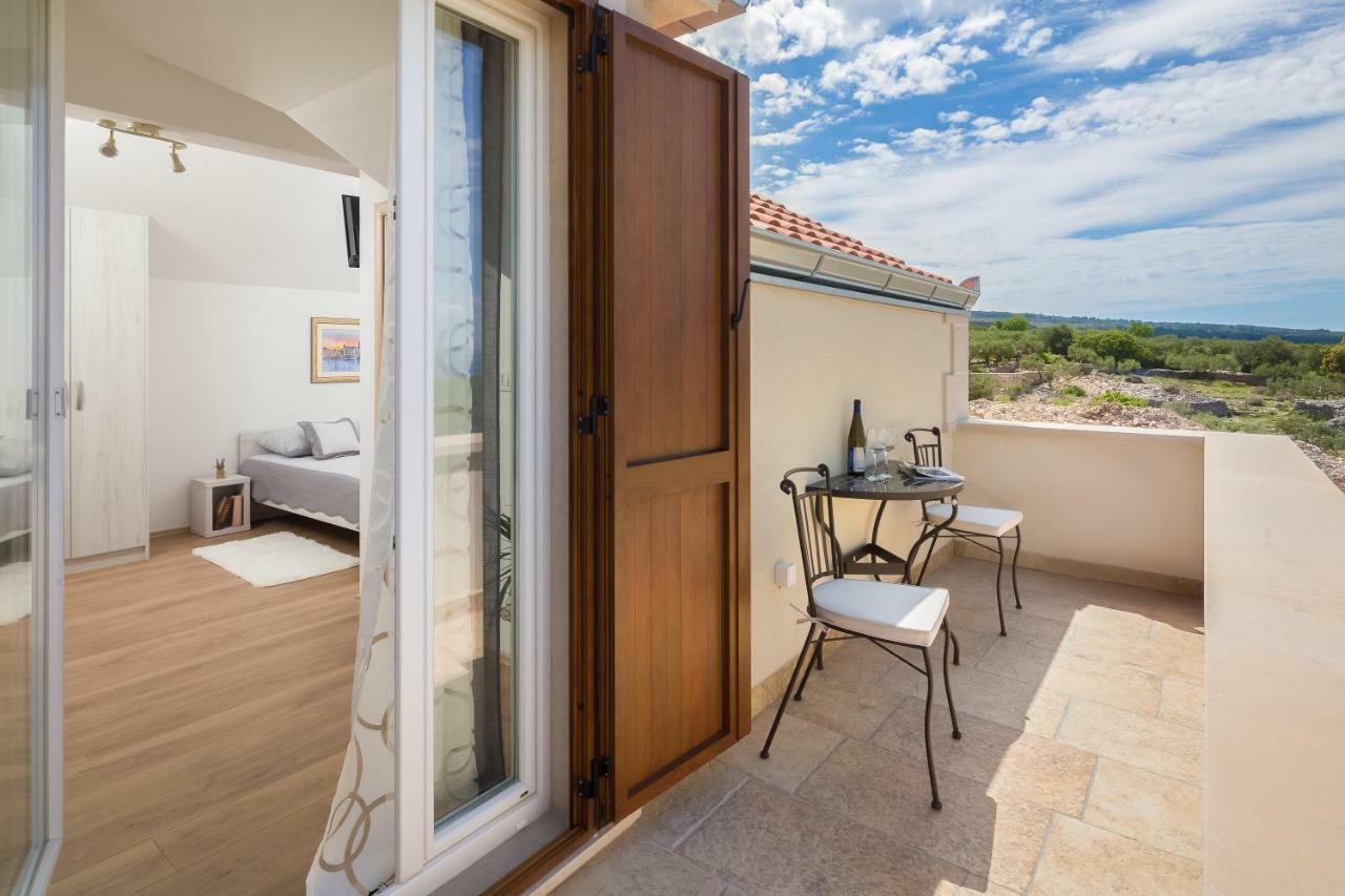 Villa Fani Supetar Bagian luar foto
